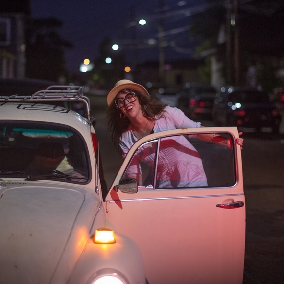 Meet your Posher, Emily - Picture 1 of 1